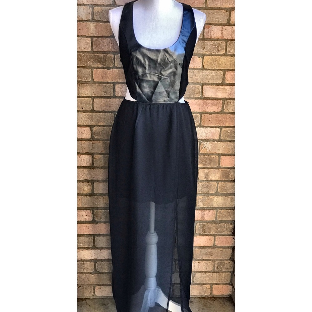 🌺NWT 🌺 FOREVER 21, beautiful /sexy dress.